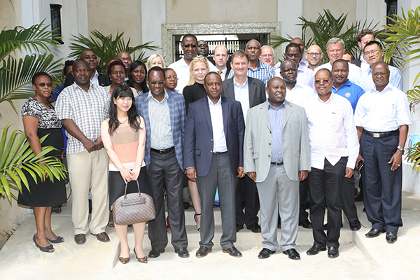 Participants of the Mombasa Port donor conference flanked by the Cabinet Secretary, Treasury, Henry Rotich and other donors from European Union and European Investment Fund, China Exim Bank, JICA, Agence Francaise De Developpement, Development Bank of Southern Africa, DFID, KfW