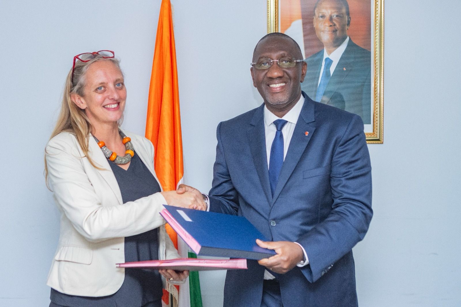 TradeMark Africa signe un protocole d’accord avec le ministre ivoirien du commerce pour promouvoir le commerce intra-africain